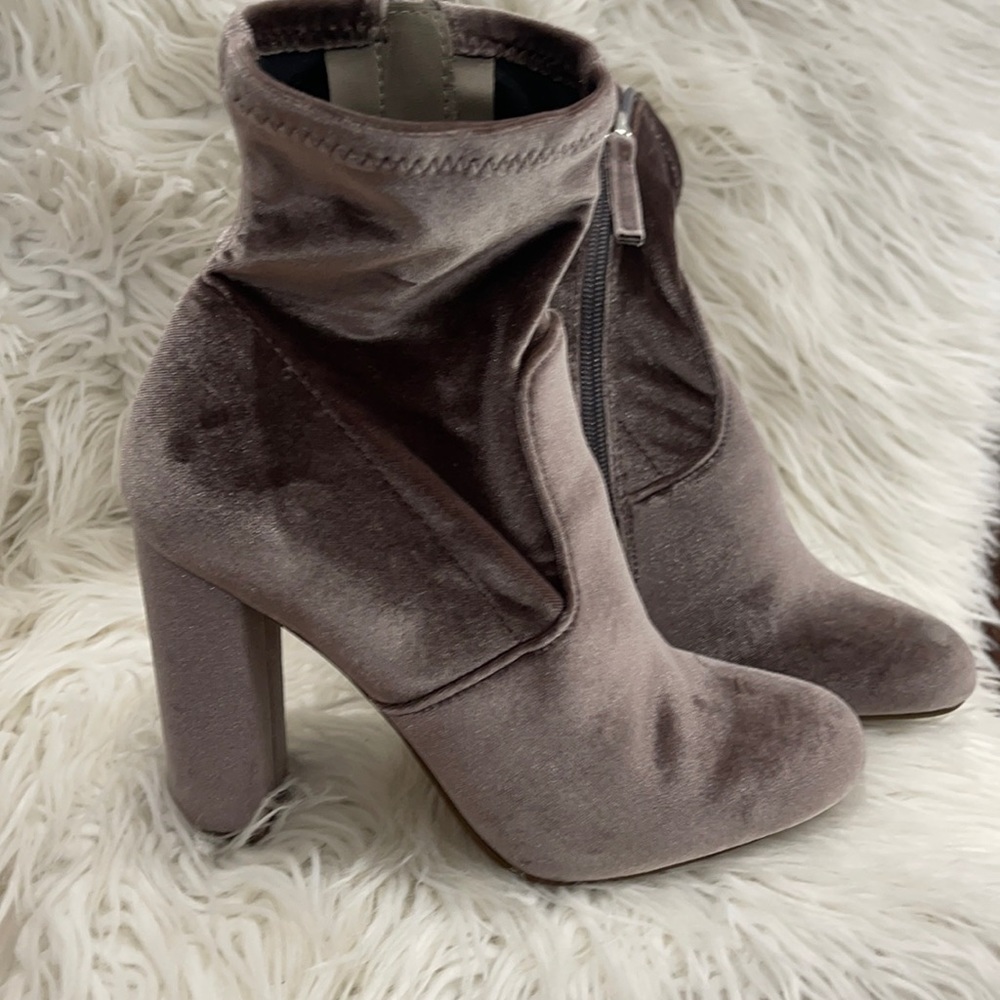 Velvet heels booties